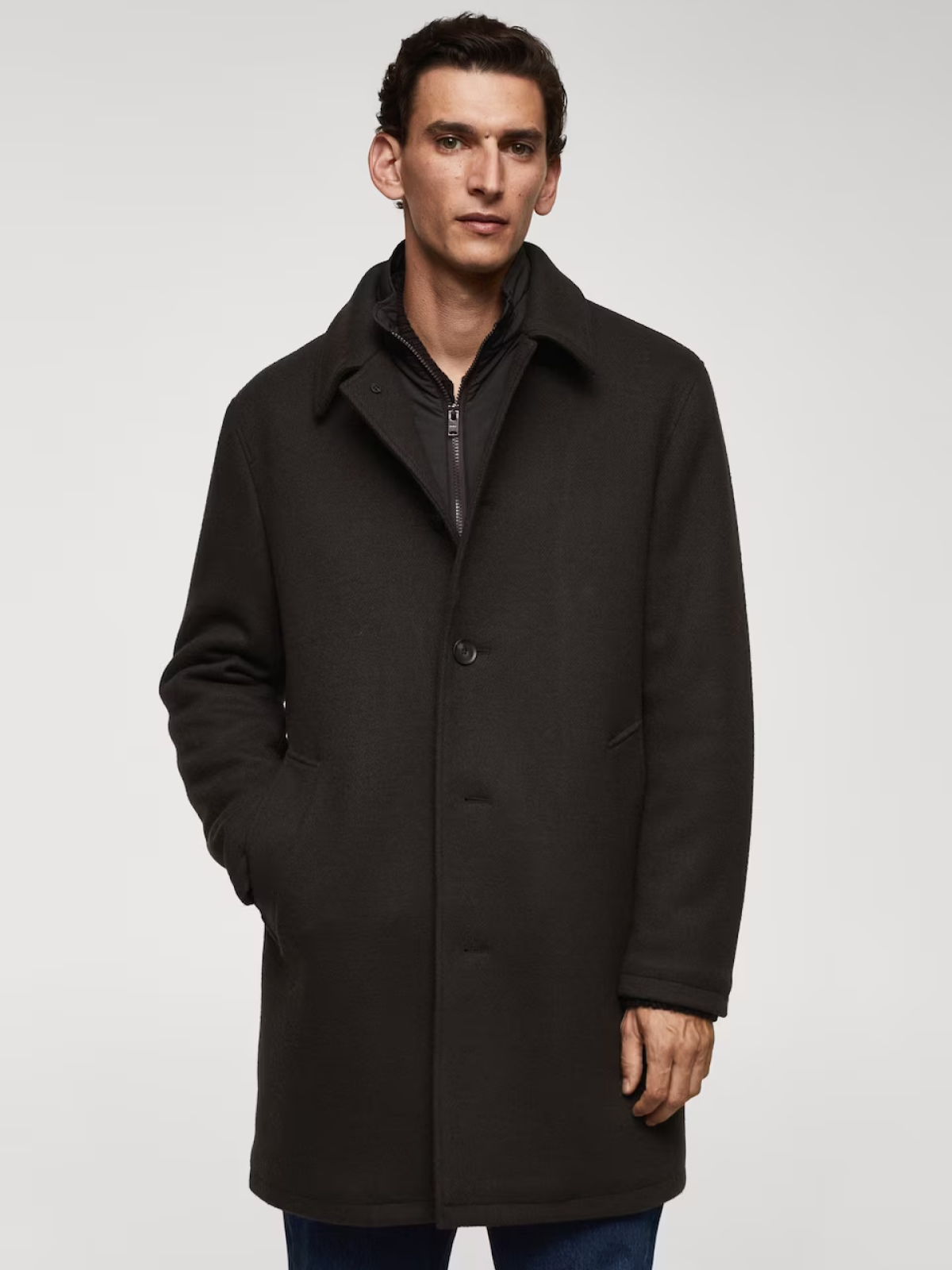 Thermoregulating wool coat