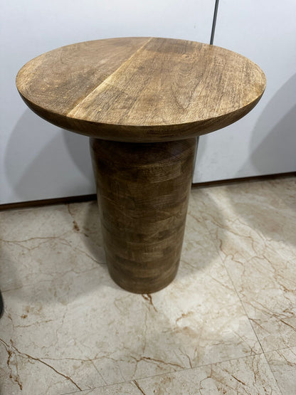 Round Solid Wooden Coffee Table for Indoor and Outdoor Purposes