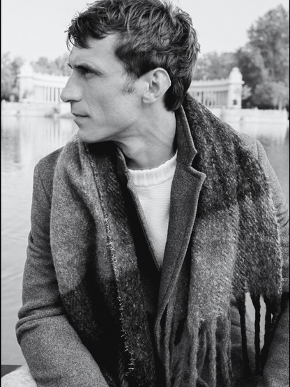 Woolen check scarf