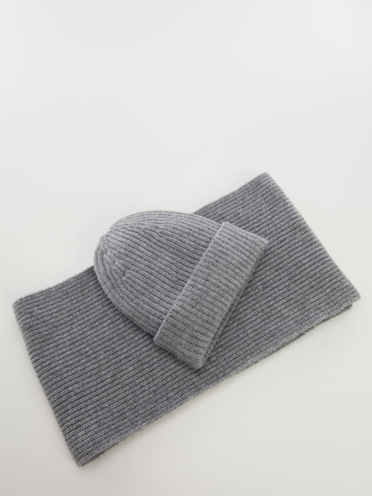 Ribbed knit beanie