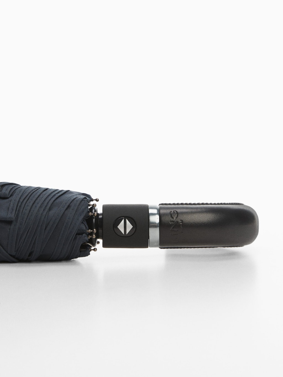 Plain folding umbrella