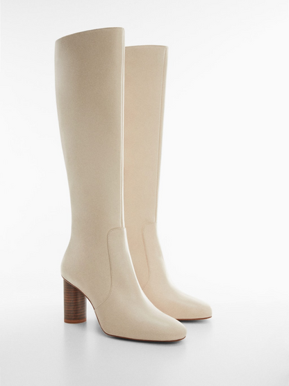 Round-toe leather boots