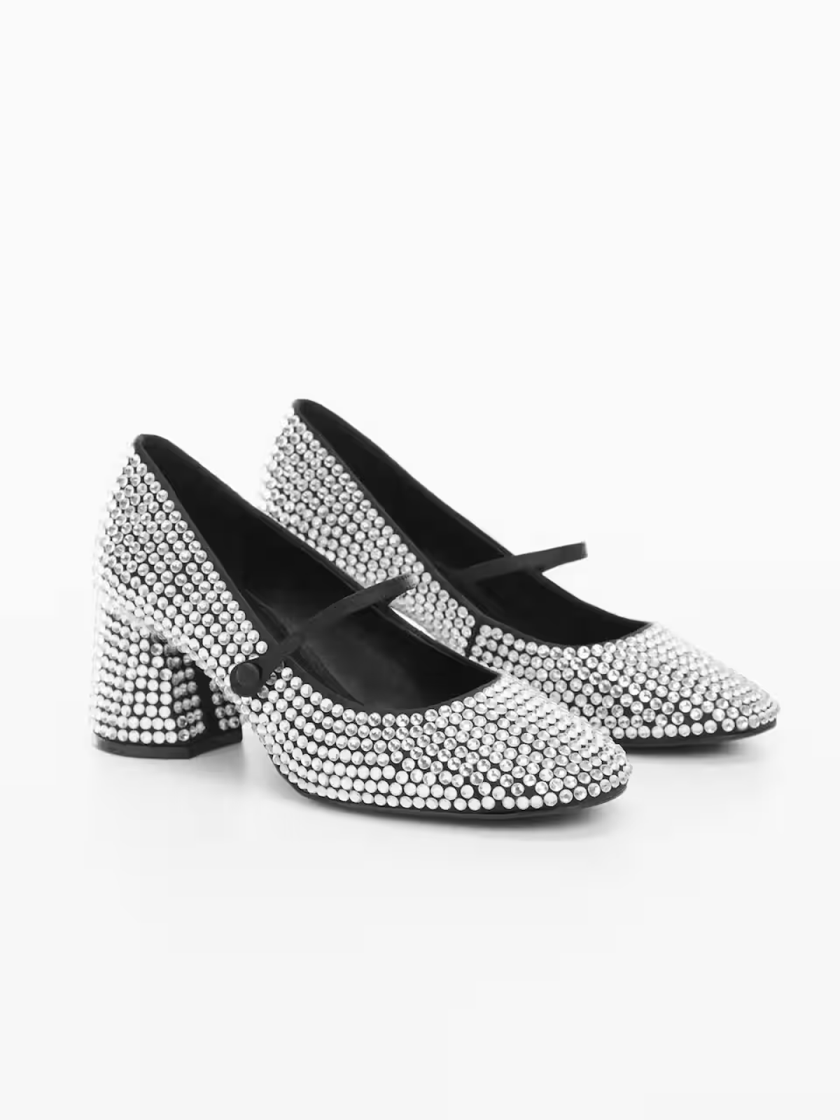 Shoes with shiny heels