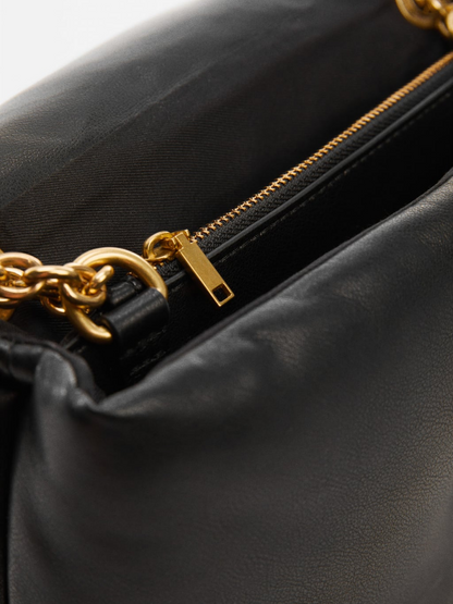 Quilted bag with flap
