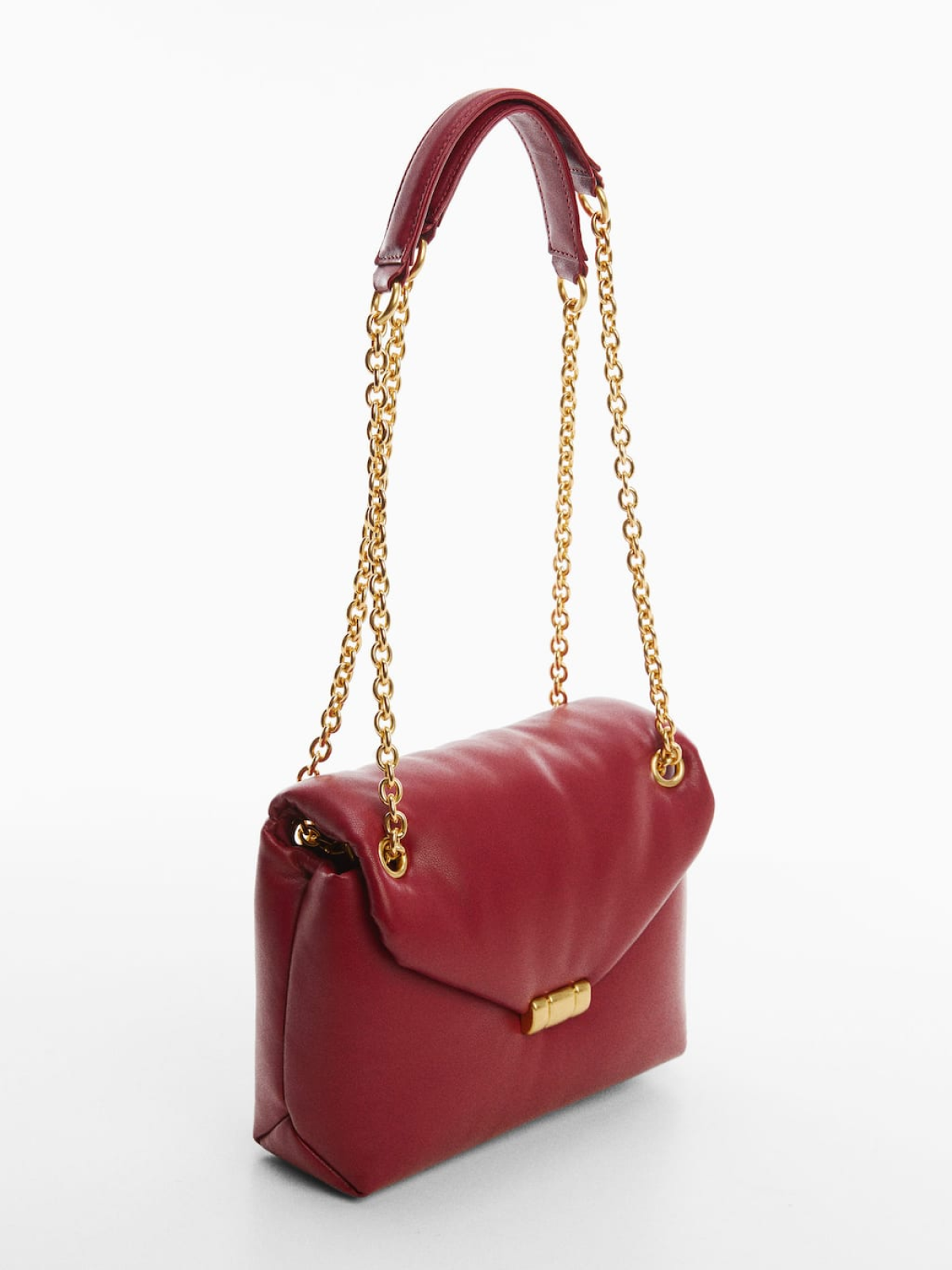 Quilted bag with flap