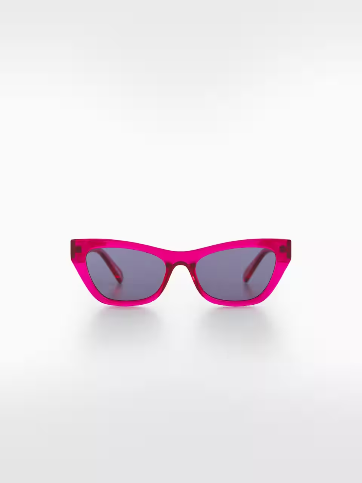 Cat-eye sunglasses
