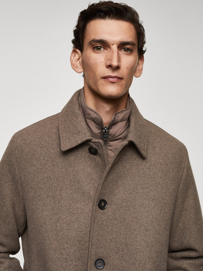 Thermoregulating wool coat