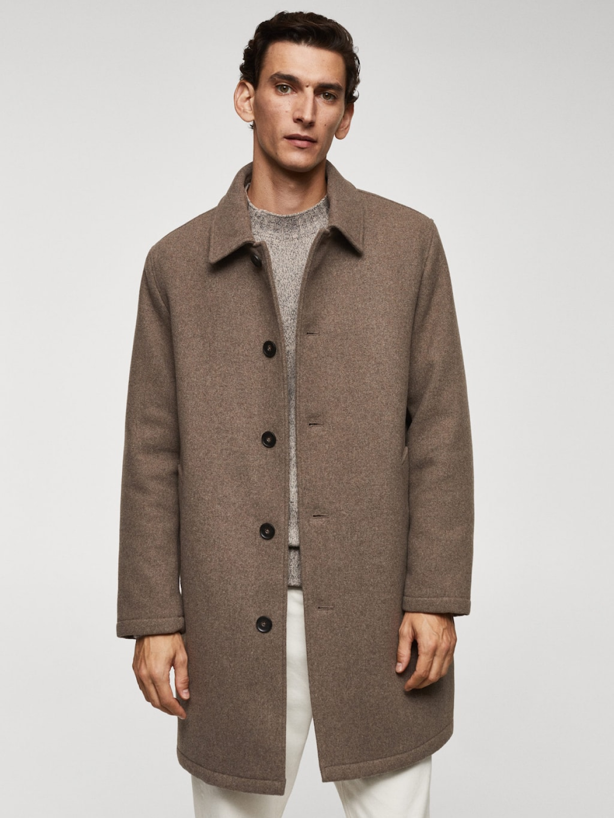 Thermoregulating wool coat