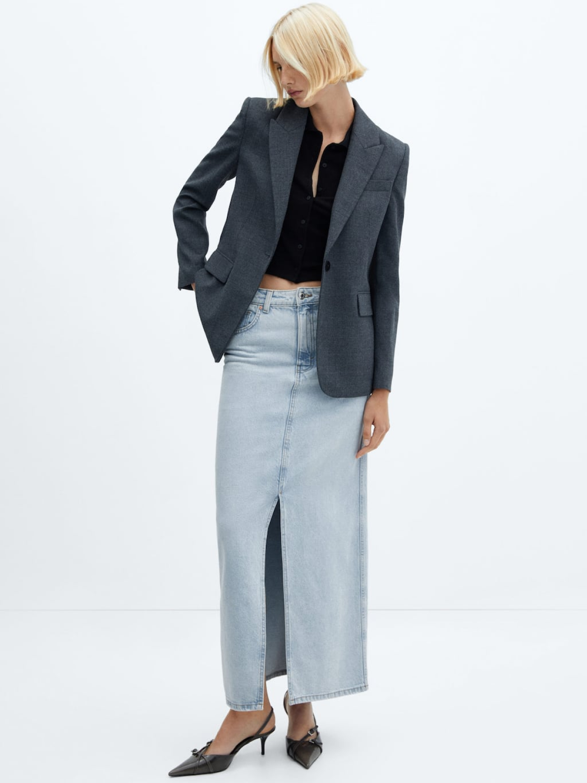 Slit denim skirt